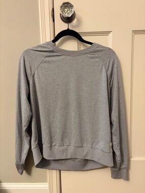 Vuori Heather Gray Pullover Sweatshirt